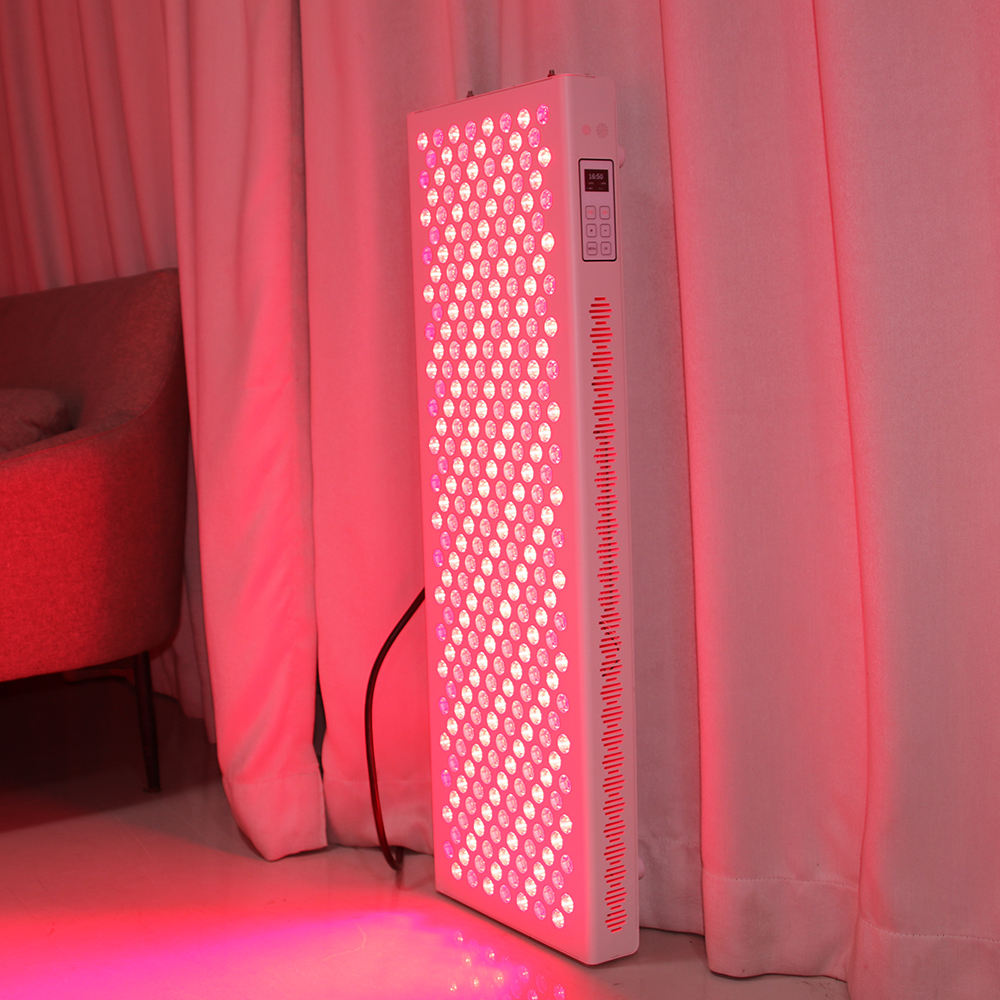 Lira Core Medium – 7-Wavelength Half Body Red Light Therapy Panel