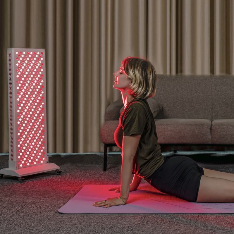 Lira Core Medium – 7-Wavelength Half Body Red Light Therapy Panel